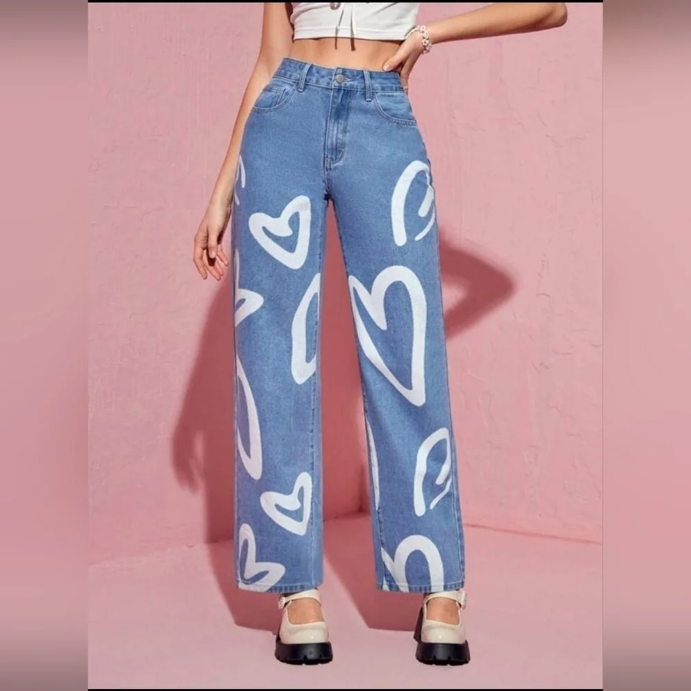 White Heart Graphic Light Wash High-Rise Blue Jeans Girls Size XS EUC